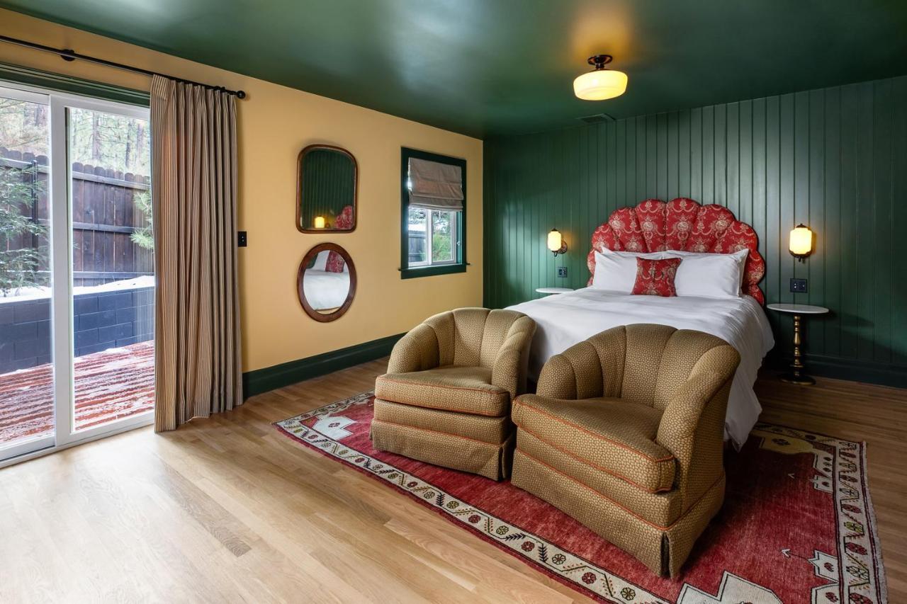 Np Boutique Lodge ビッグ・ベアー・レイク エクステリア 写真